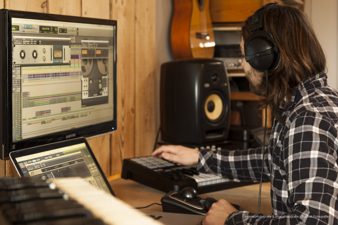 Tonstudio Regniet - Edelrot Fotografie