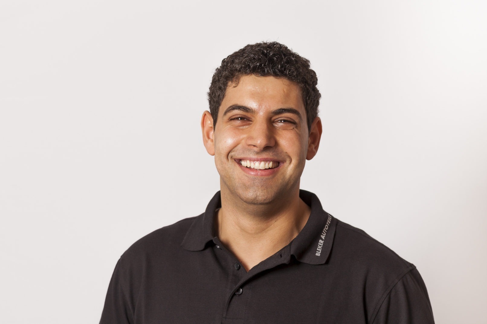 Bleker Autoteile - Edelrot Fotografie