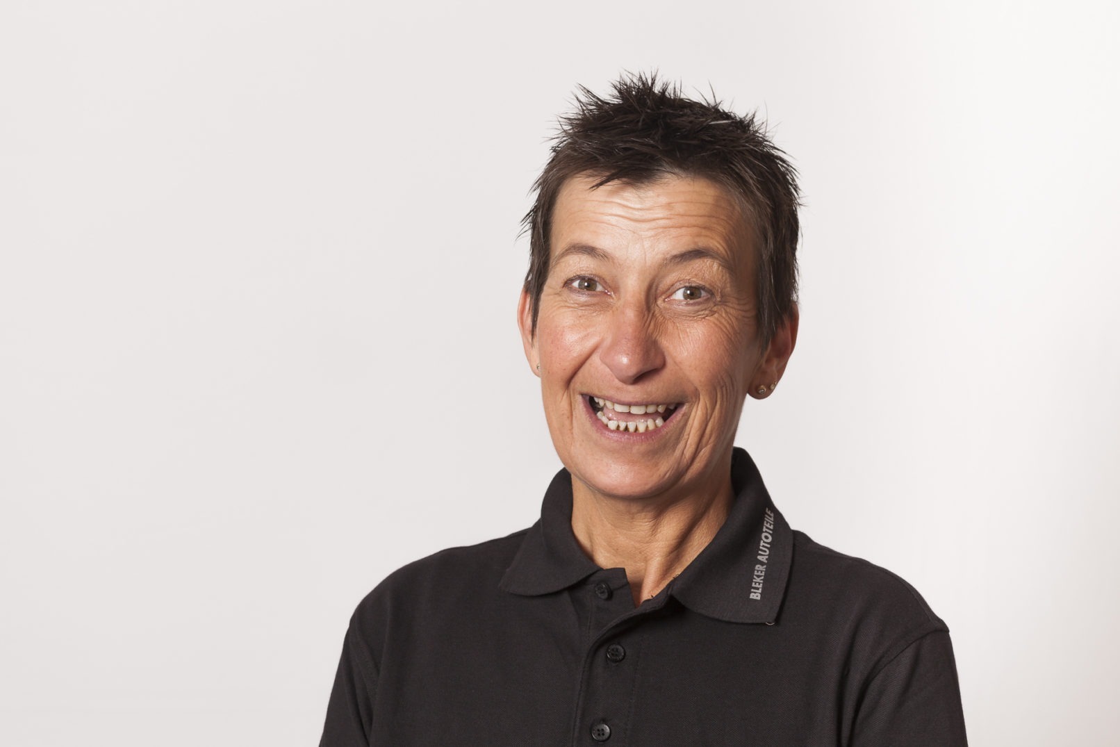 Bleker Autoteile - Edelrot Fotografie